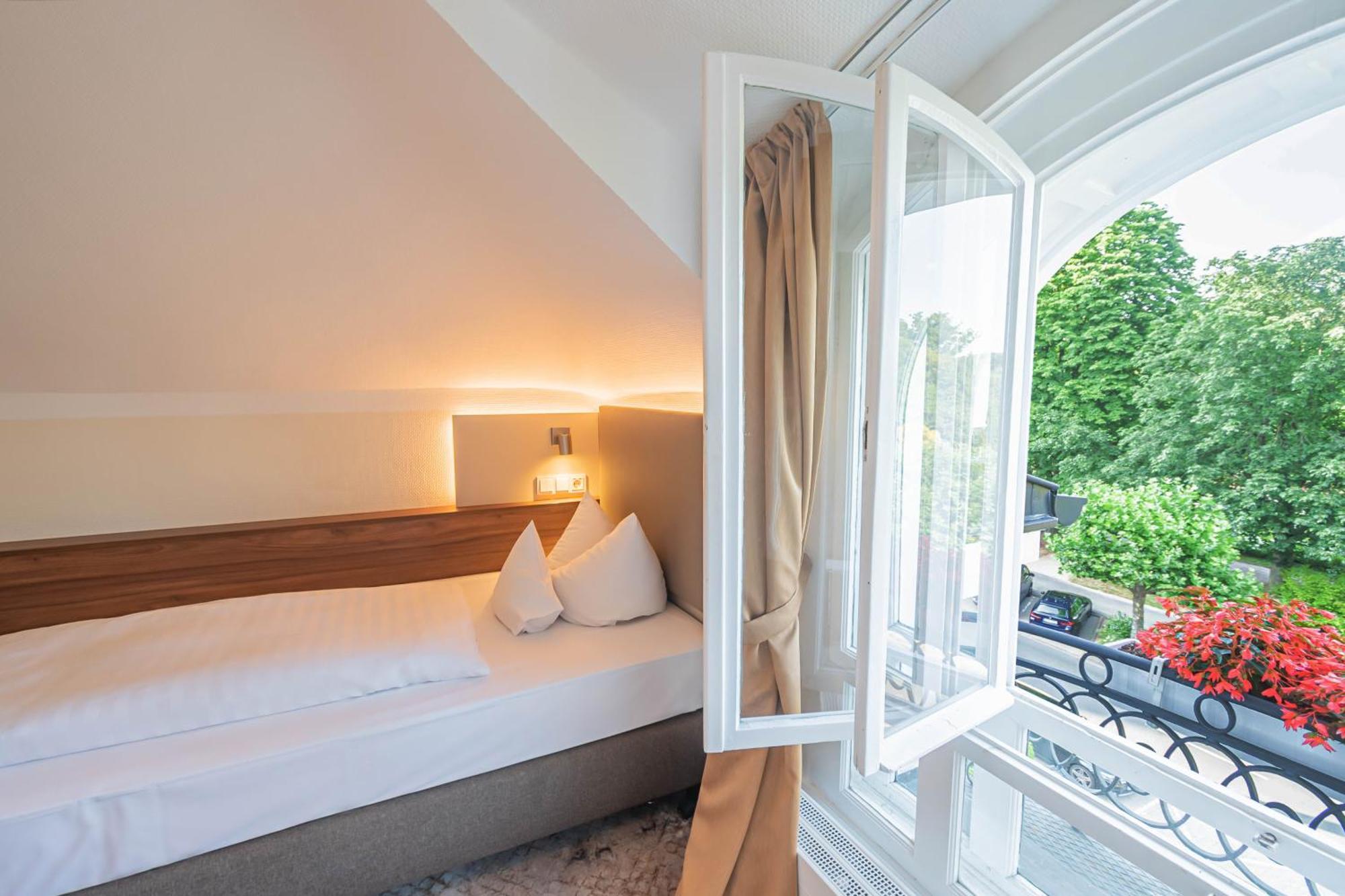 Hotel Villa Am Kurpark Bad Homburg vor der Hoehe Ngoại thất bức ảnh