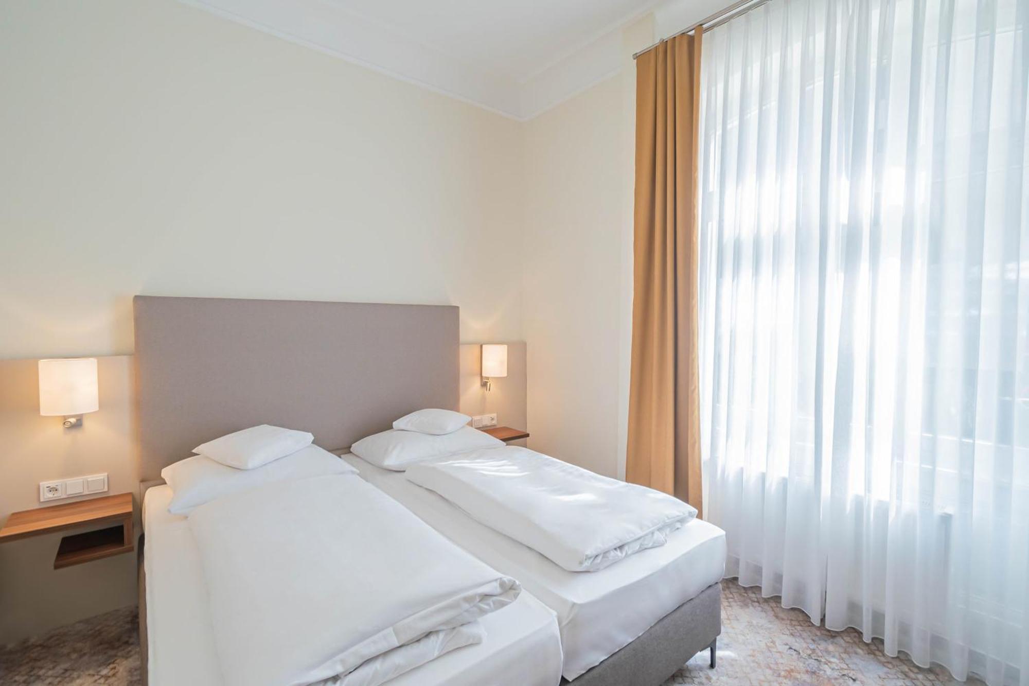 Hotel Villa Am Kurpark Bad Homburg vor der Hoehe Phòng bức ảnh